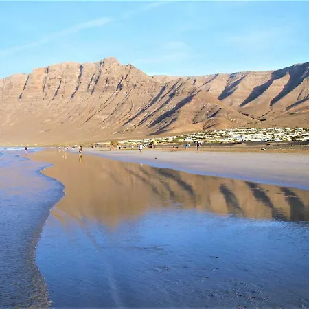 アパート Canaryislandshost L Surf Lanzarote *